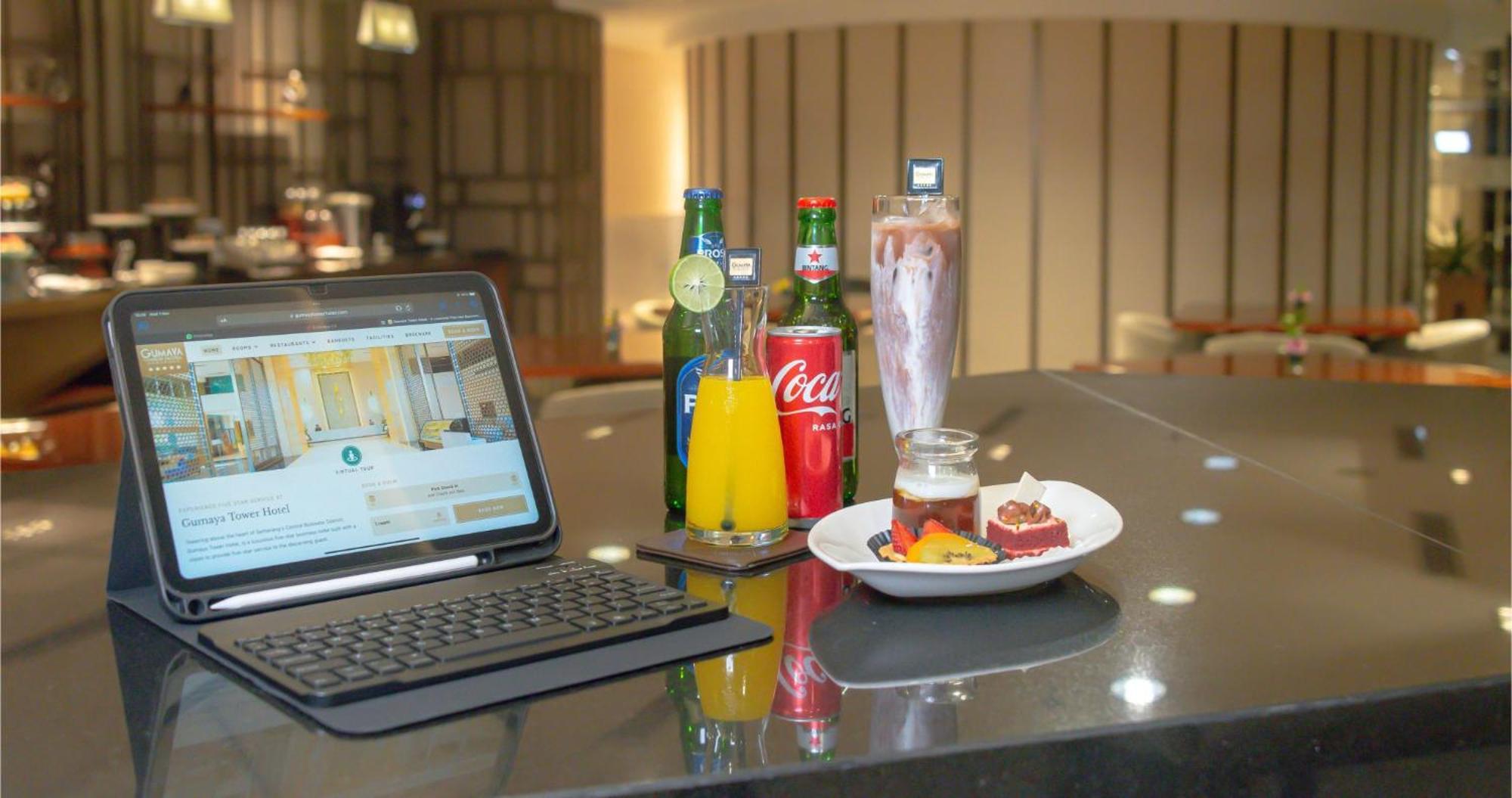 Gumaya Tower Hotel Семаранг Екстериор снимка